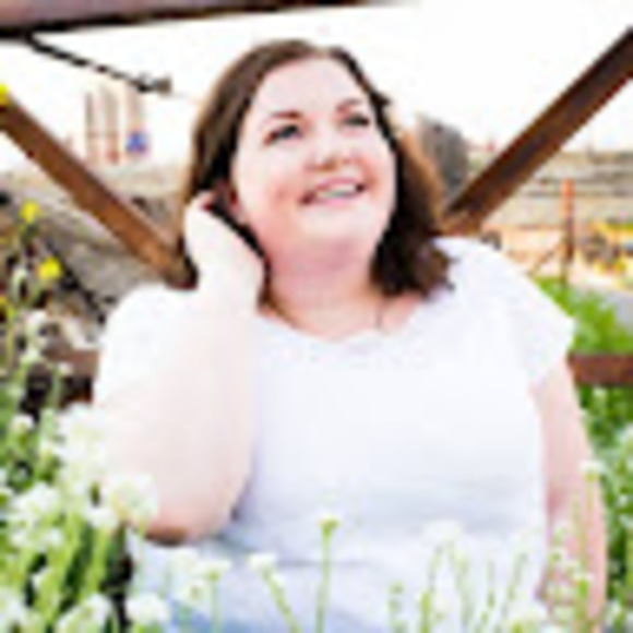 Meet your Posher, Zoe - Picture 1 of 1